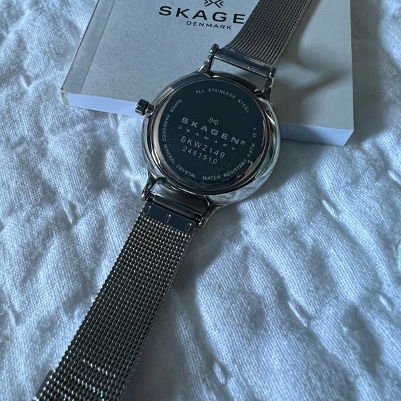 *SOLD* Skagen Watch - Picture 2 of 2